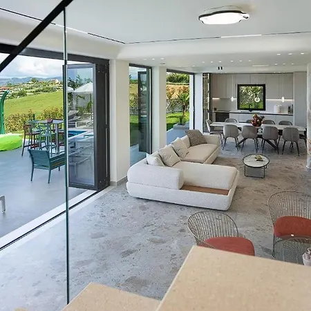 Modern Masterpiece With Sea And Views ! Gæstehus *