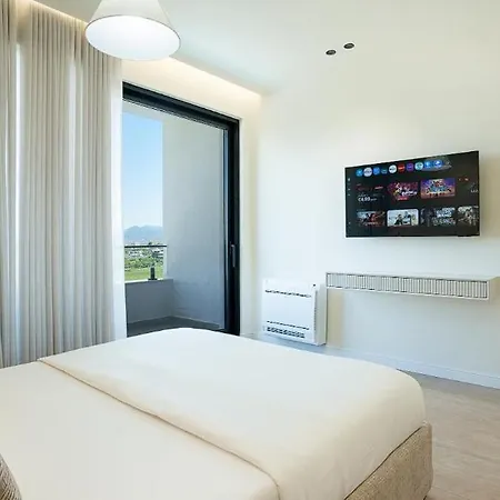 Modern Masterpiece With Sea And Views ! *