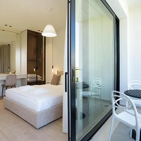 Modern Masterpiece With Sea And Views ! *