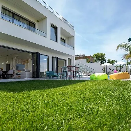 Gæstehus Modern Masterpiece With Sea And Views !